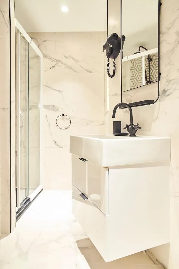Madrigal Hotel Paris