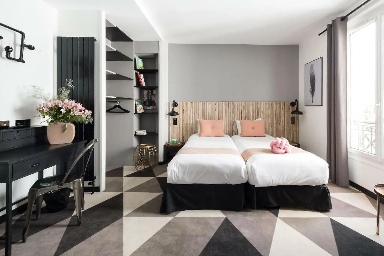 Madrigal Hotel Paris 3*,  France